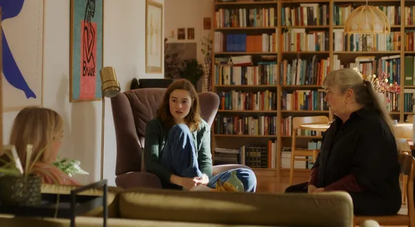 Ane Dahl Torp, Ella Øverbye and Anne Marit Jacobsen in Dreams. Dag Johan Haugerud: 'I think that when you are speaking, you are thinking and speaking at the same time and you don't always say what you mean to say'