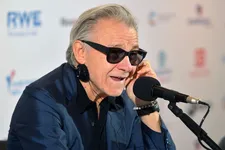 Harvey Keitel talks to the media at his press conference in Karlovy Vary