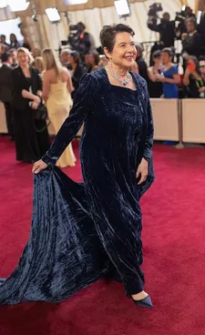 Isabella Rossellini arrives on the red carpet of the 97th Oscars® at the Dolby® Theatre at Ovation Hollywood on Sunday, March 2, 2025.
