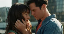Anaïs (Anaïs Demoustier) with Raoul (Christophe Montenez)