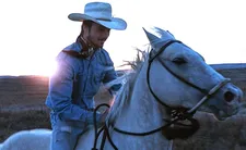 Brady Jandreau on Brady Blackburn riding off on Gus (Mooney): "In the movie, I swing up on Gus like nothing happened. In real life, I stood on a bucket and crawled up there."