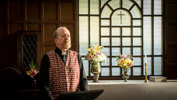 Steve Oram in Crushed