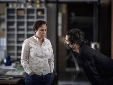 Eva Löbau and llker Çatak behind the scenes