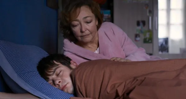 Bedtime story: Catherine Frot and Félix Kysyl in Misericordia