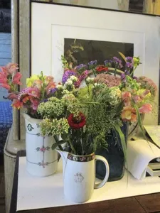 Volker Schlöndorff on Anne-Katrin Titze’s Green Market Amish flowers: “I’m great, you got nice flowers there!”