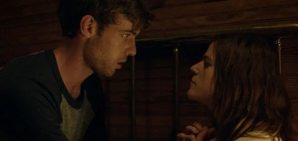 Harry Treadaway and Rose Leslie in Honeymoon