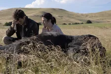 Ashley Zukerman and Talia Zucker in In Vitro