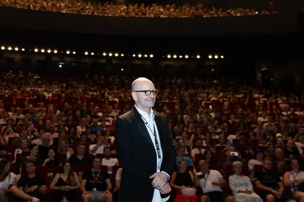 Packing them in: Steven Soderbergh at Karlovy Vary Film Festival