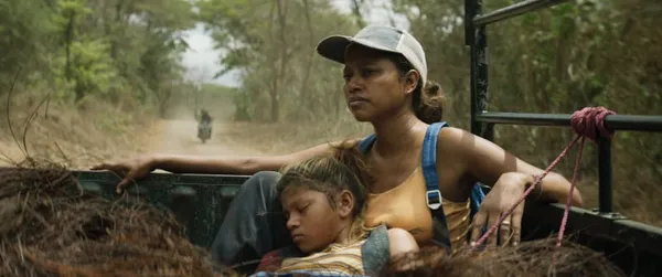 Mum (Virginia Sevilla) and Maria (Ara Alejandra Medal) in Daughter Of Rage. Laura Baumeister: 'I already had worked before in my short films on the mother-daughter relationship, the frontiers between animals and humanity or the savage, the untamed and civilised'