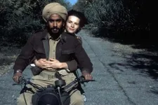 Kip (Naveen Andrews) with Hana (Juliette Binoche)