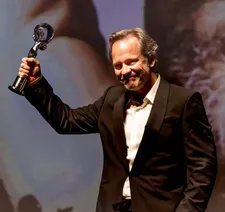 Peter Sarsgaard: 'When there’s a common enemy, there is no going it alone'