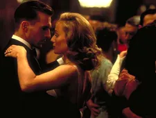 Almásy (Ralph Fiennes) with Katharine (Kristin Scott Thomas)