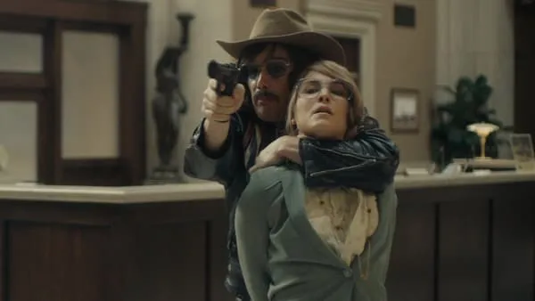 Lars (Ethan Hawke) and Bianca (Noomi Rapace) in Stockholm