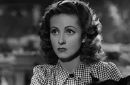  Danielle Darrieux - photo by UniFrance