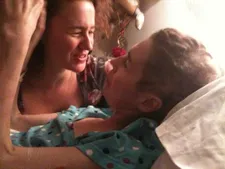 Annabel and Jo in the hospice shortly before Jo's death
