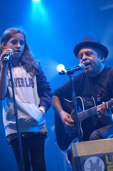 Savannah Jeffreys performing with her father Garland Jeffreys