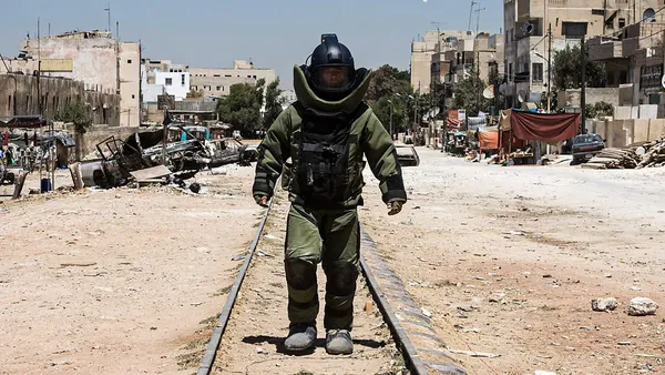 The Hurt Locker. Greg Shapiro: 'When I work with Kathryn it is a very easy dynamic because she’s so in control as a filmmaker which gives any enterprise a certain safety'
