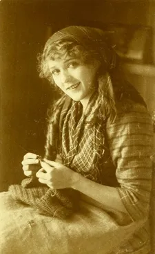 Mary Pickford in The Pride Of The Clan (1917)