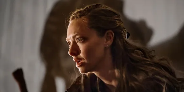 Amanda Seyfried in Seven Veils