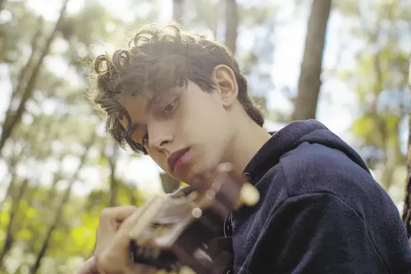 Martín Miller in Sublime