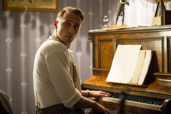 Matthies Schoenaerts in Suite Française
