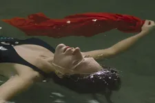 The Spanish film The August Virgin has won this year´s Award of The International Federation of Film Critics (FIPRESCI). The citation read: "The award goes to a modest, unpretentious film, skilfully opening a number of issues and tackling a range of emotions while maintaining an inspiringly positive worldview."