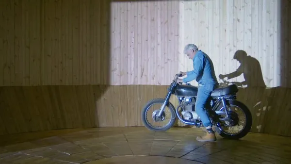 The Artist And The Wall Of Death